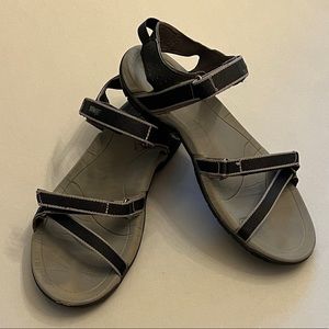 Teva Verra Sandals, black/grey - women’s size 8